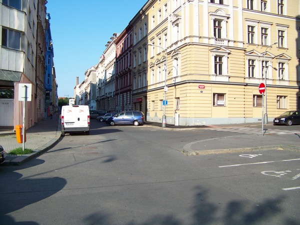 The photo for Cykloobousměrka - ulice Palmovka.